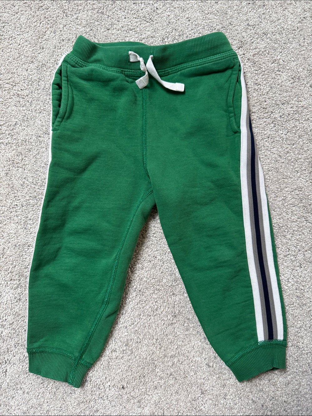 NWOT Hanna Andersson Green Jogger Pants with Side Stripes